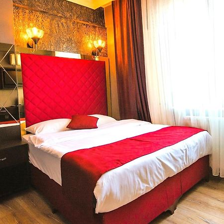 Atesde Dustu Salvara Hotel Istanbul Eksteriør billede