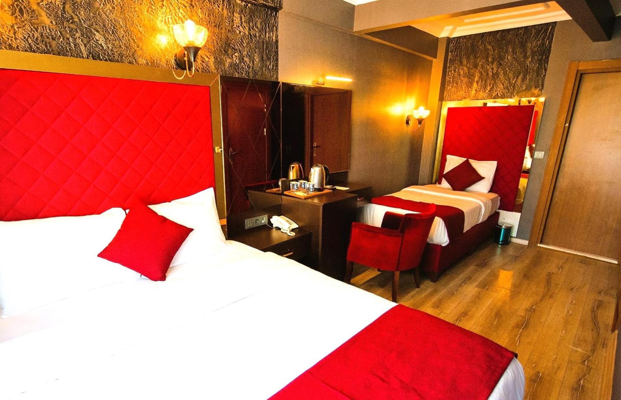 Atesde Dustu Salvara Hotel Istanbul Eksteriør billede