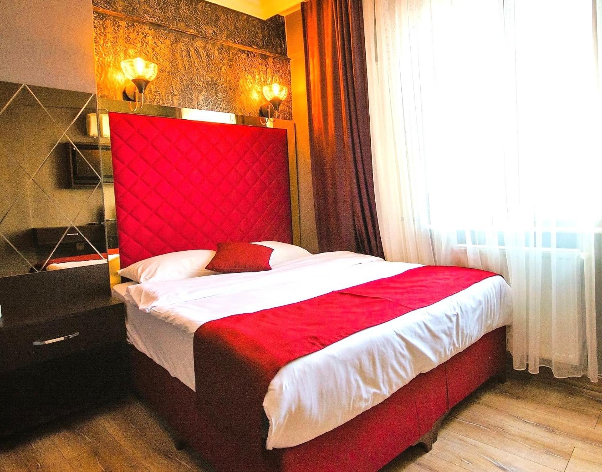 Atesde Dustu Salvara Hotel Istanbul Eksteriør billede