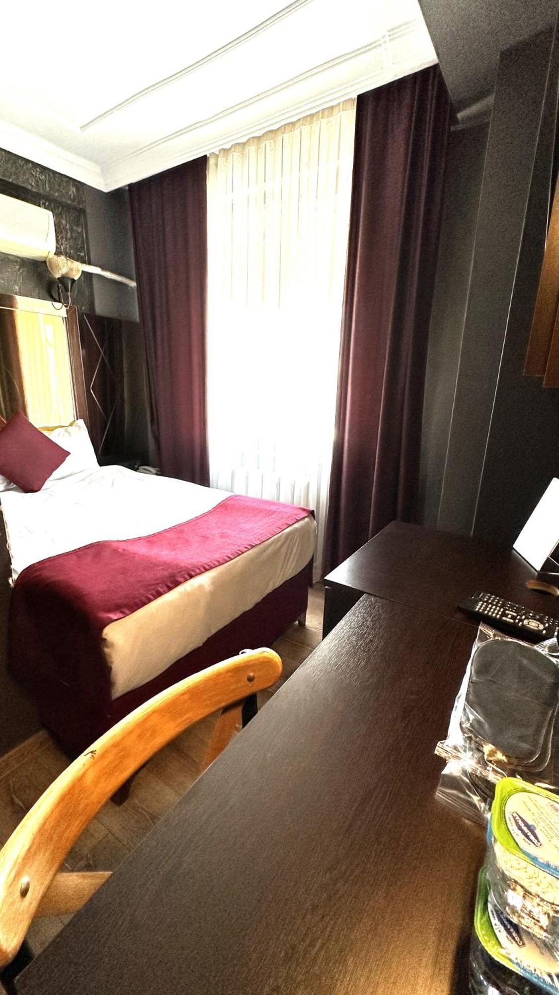 Atesde Dustu Salvara Hotel Istanbul Eksteriør billede